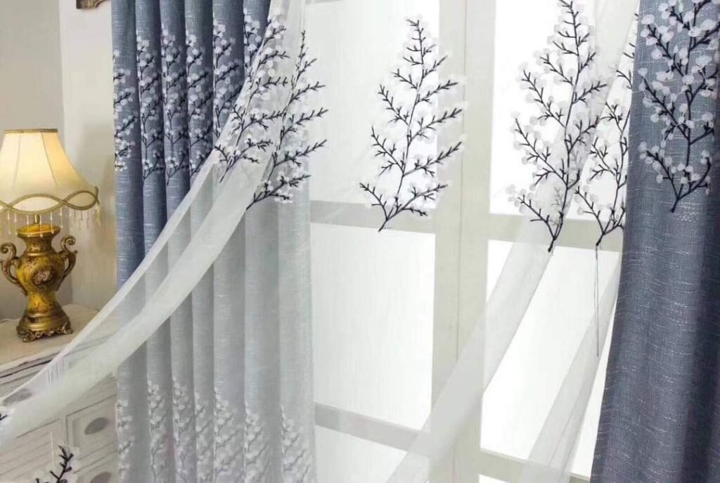 Rèm vải hai lớp cho căn hộ chung cư Quận 8